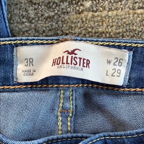 Hollister size 3 skinny jeans. - Picture 2 of 4